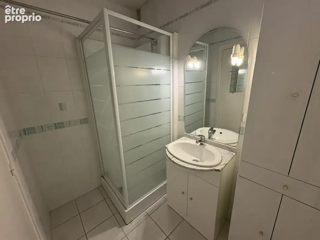 Situé à Clermont-Ferrand, appartement type 3. - photo 5