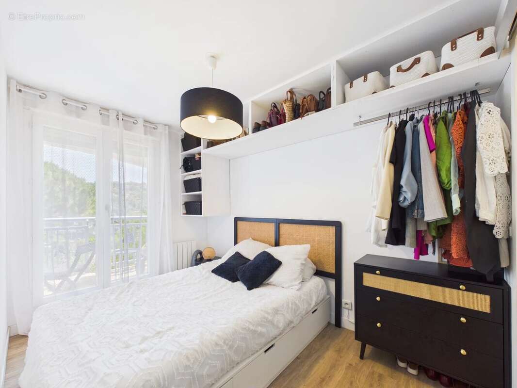 Appartement à VALLAURIS