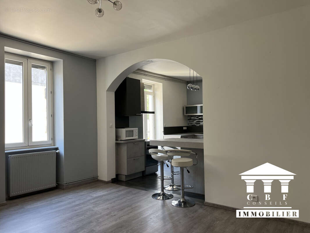 Appartement à MONTCEAU-LES-MINES