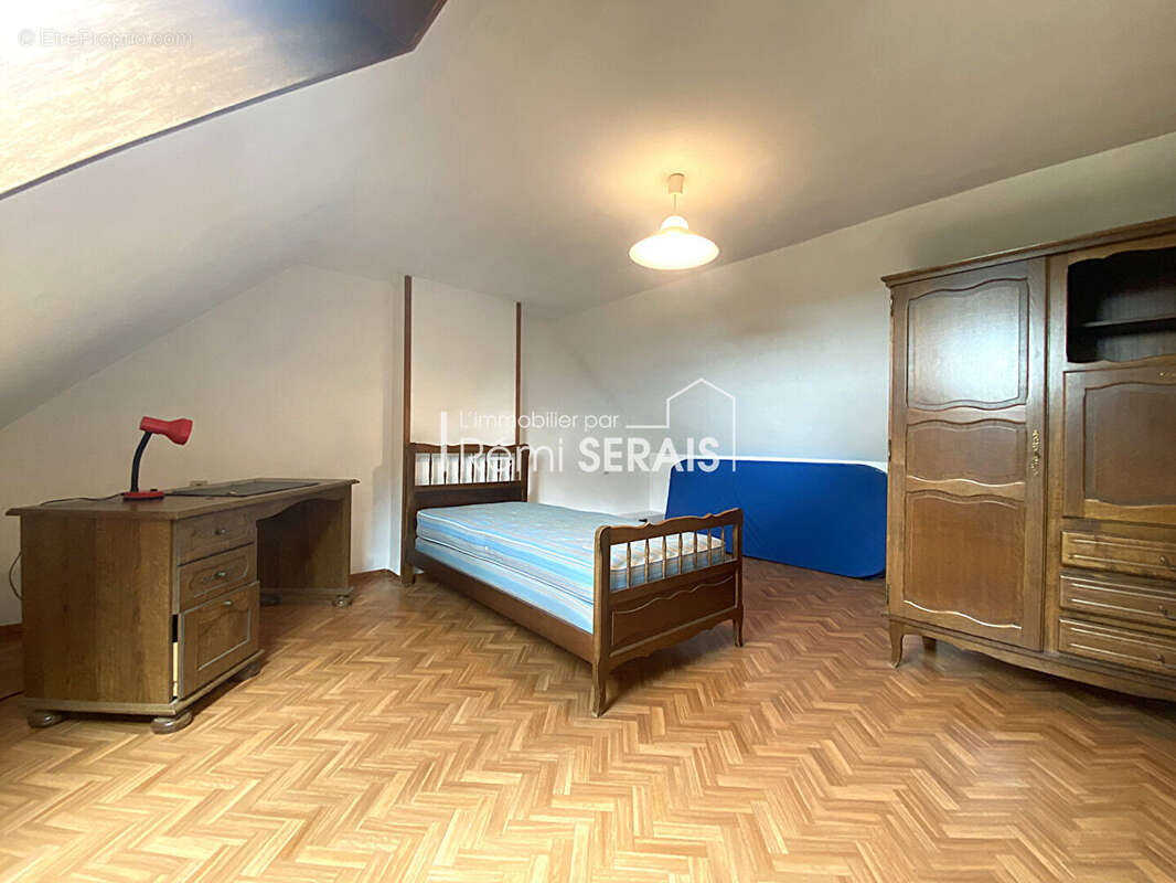 Maison à FRESNAY-SUR-SARTHE