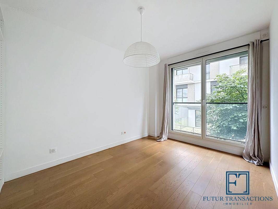 Appartement à ISSY-LES-MOULINEAUX