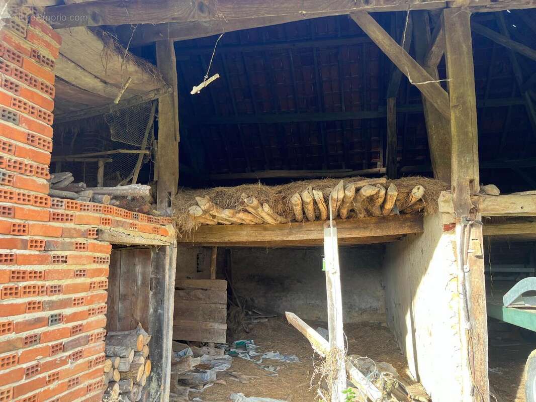 Photo 2 - Maison à MOUTHIER-EN-BRESSE