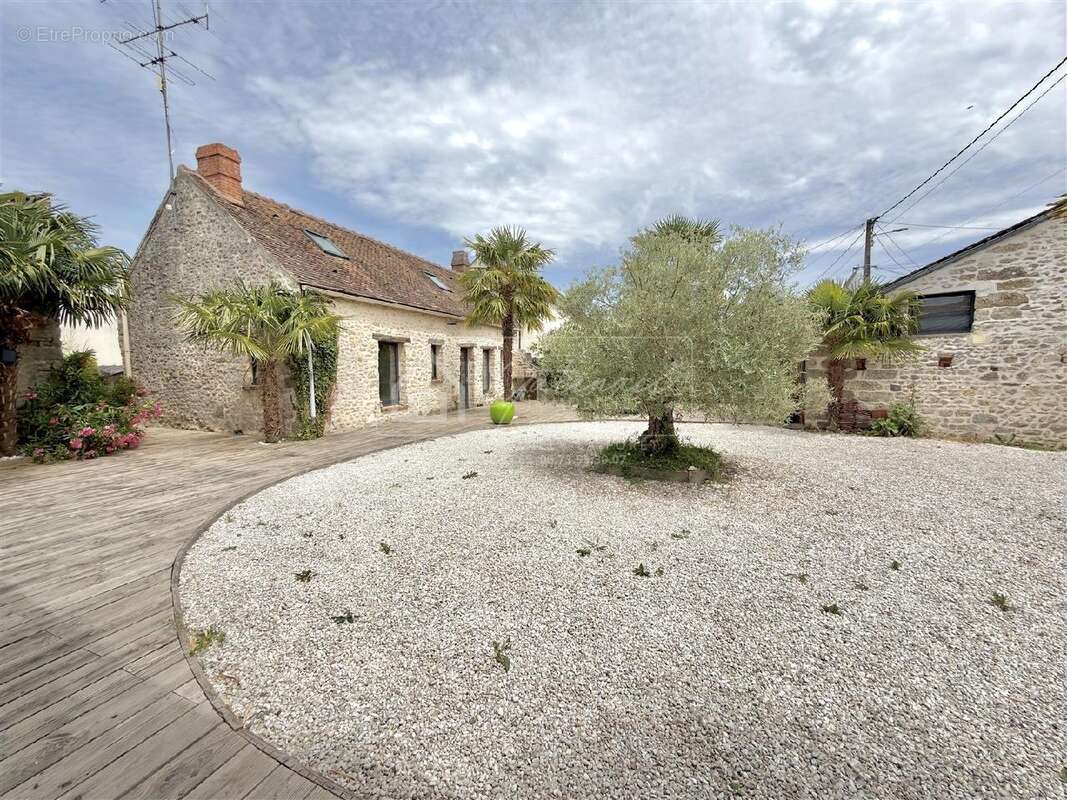 Maison à NEMOURS