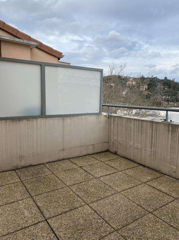Appartement à SAINT-ETIENNE