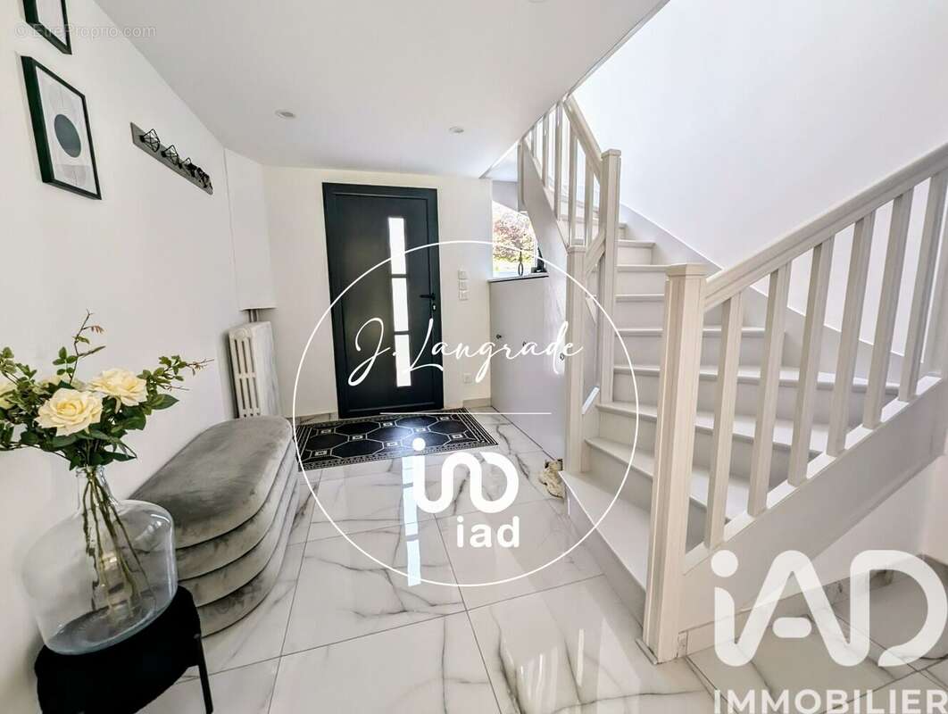 Photo 2 - Maison à AUVERS-SUR-OISE