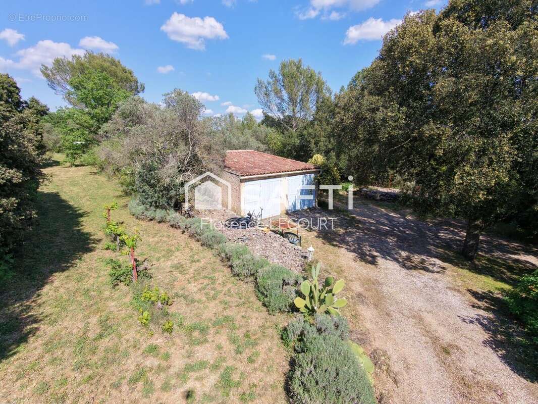 Photo 2 - Maison à SAINT-MAXIMIN-LA-SAINTE-BAUME