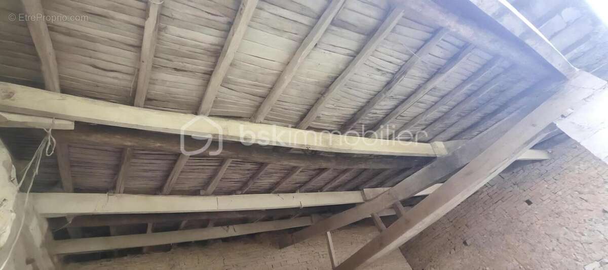 Maison à FONTENILLE-SAINT-MARTIN-D'ENTRAIGUES