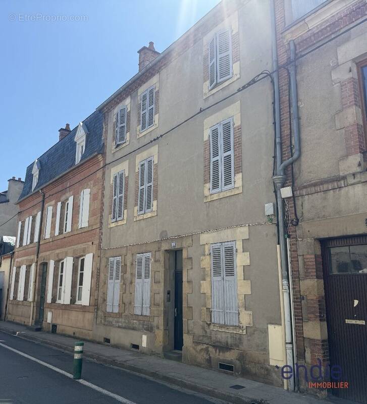 Maison à MOULINS