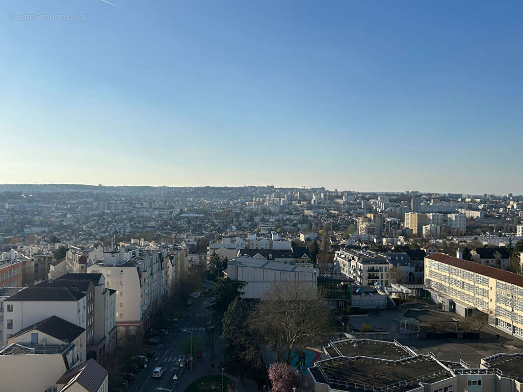 Appartement à L'HAY-LES-ROSES