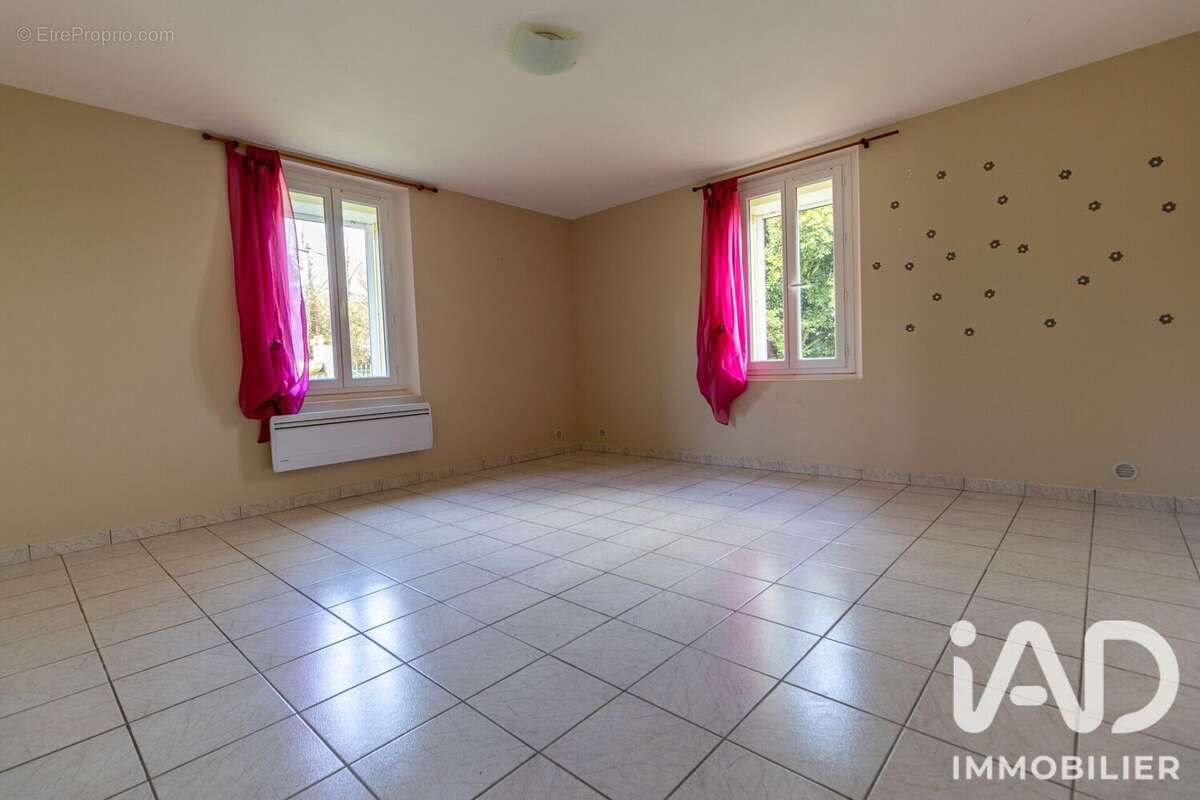 Maison 190 m² à Cazes-Mondenard  - photo 9