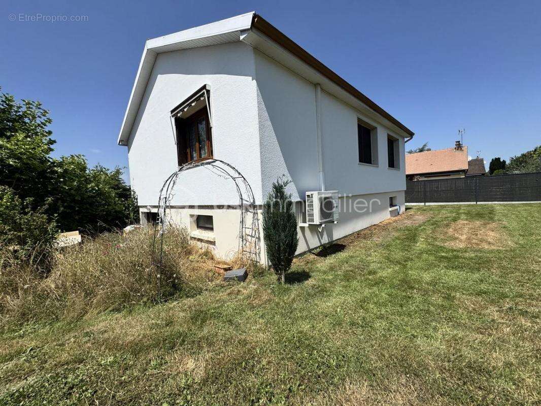 Maison à NASSANDRES