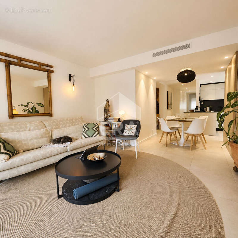 Appartement à LE CANNET