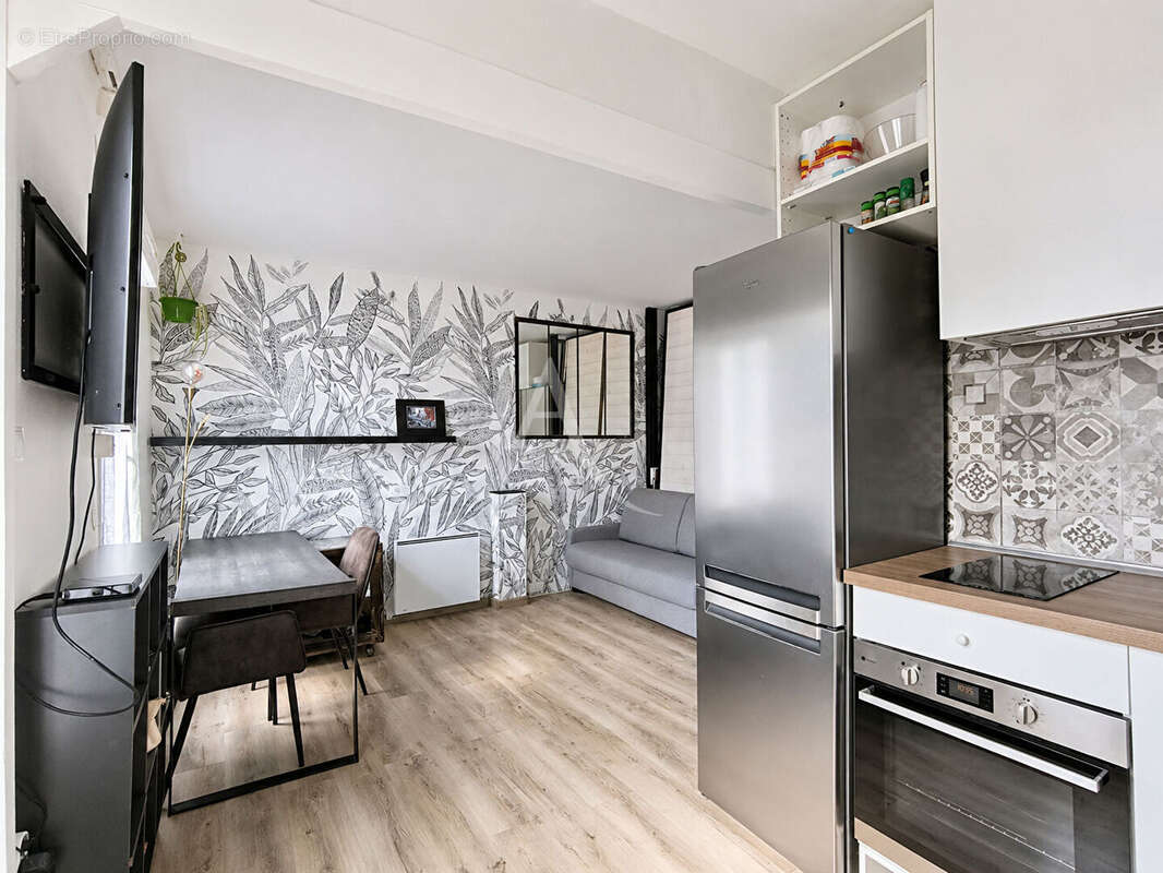 Appartement à CHARENTON-LE-PONT