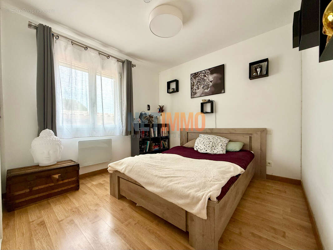 Villa T5 de plain-pied 4 chambres avec piscine et cuisine d'été - photo 5
