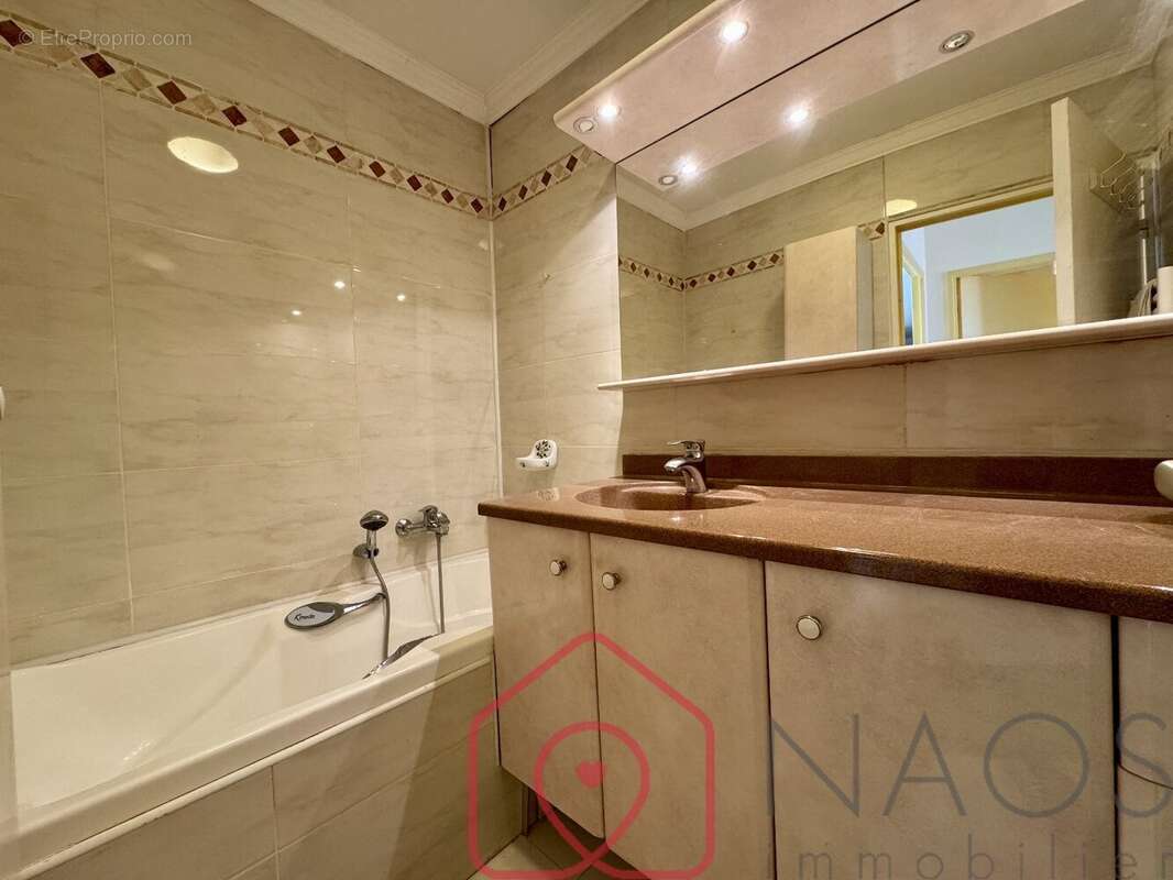 Appartement à SAINT-RAPHAEL