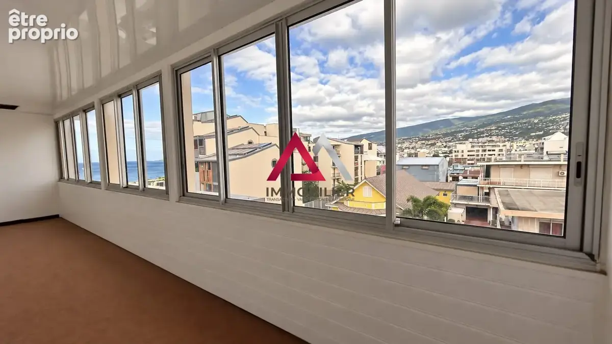 Appartement à SAINT-DENIS