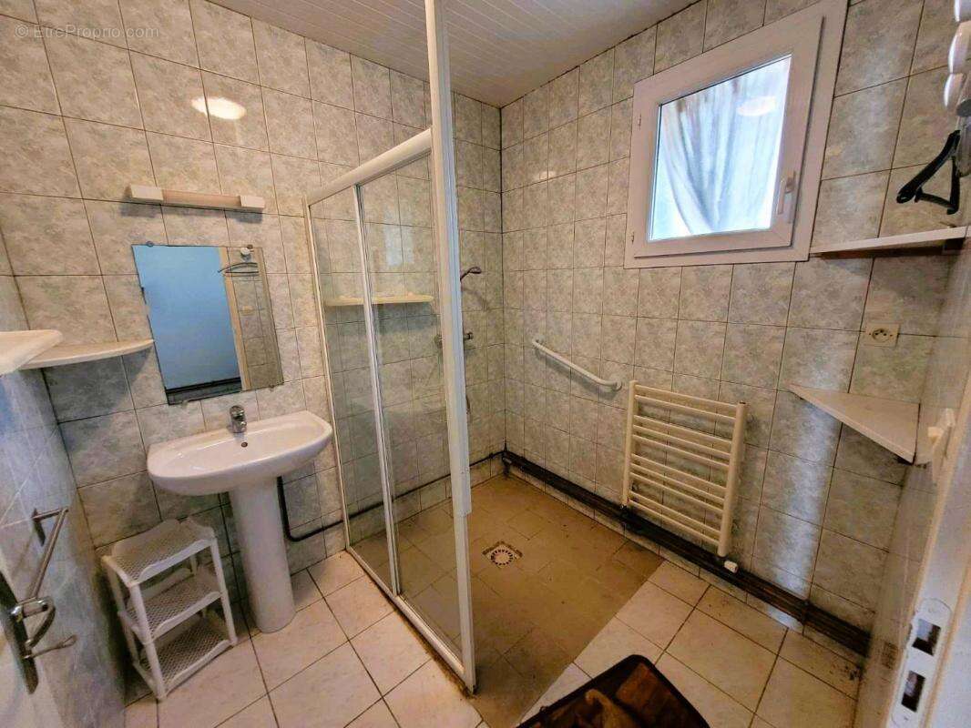 Maison à SAINT-CIERS-SUR-GIRONDE