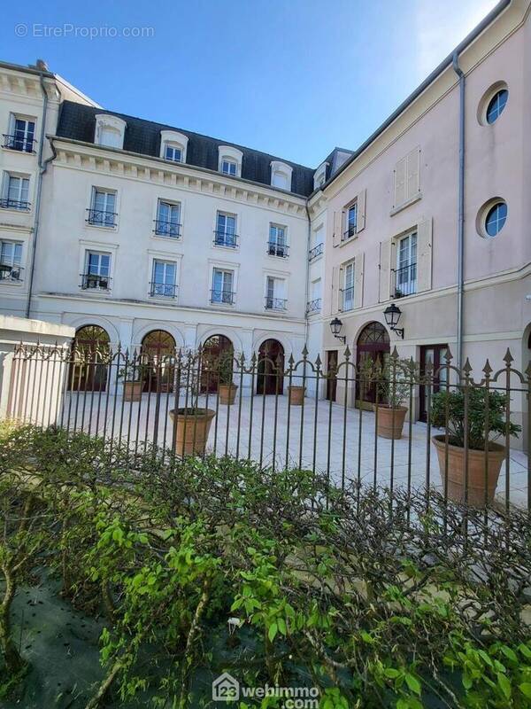 Appartement à SERRIS