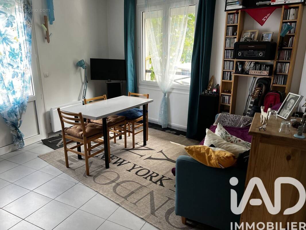 Photo 1 - Appartement à SAVIGNY-SUR-ORGE