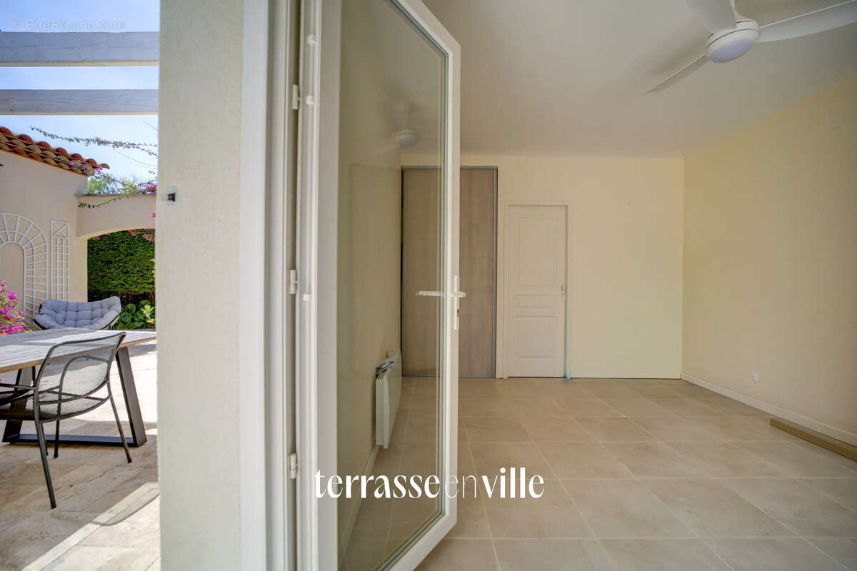 Saint cyr sur mer - villa plain pied t4 123m2 - dependance - proche village a pied - photo 23