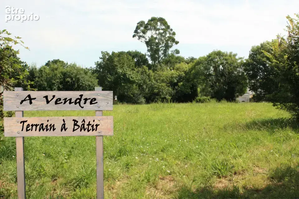 Terrain à MORET-SUR-LOING