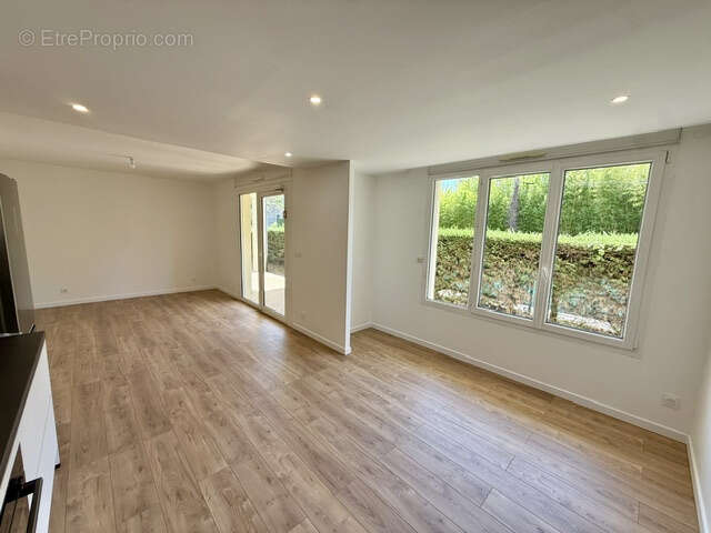 Appartement à DIVONNE-LES-BAINS