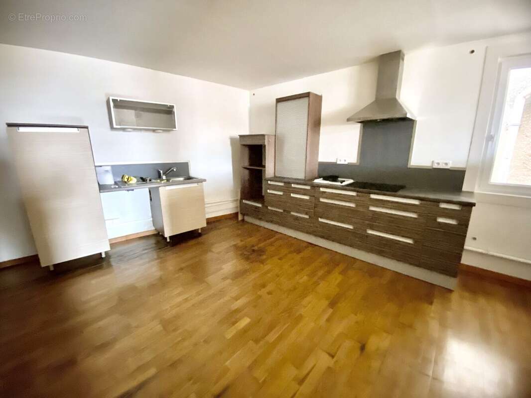 Maison à CREISSAN