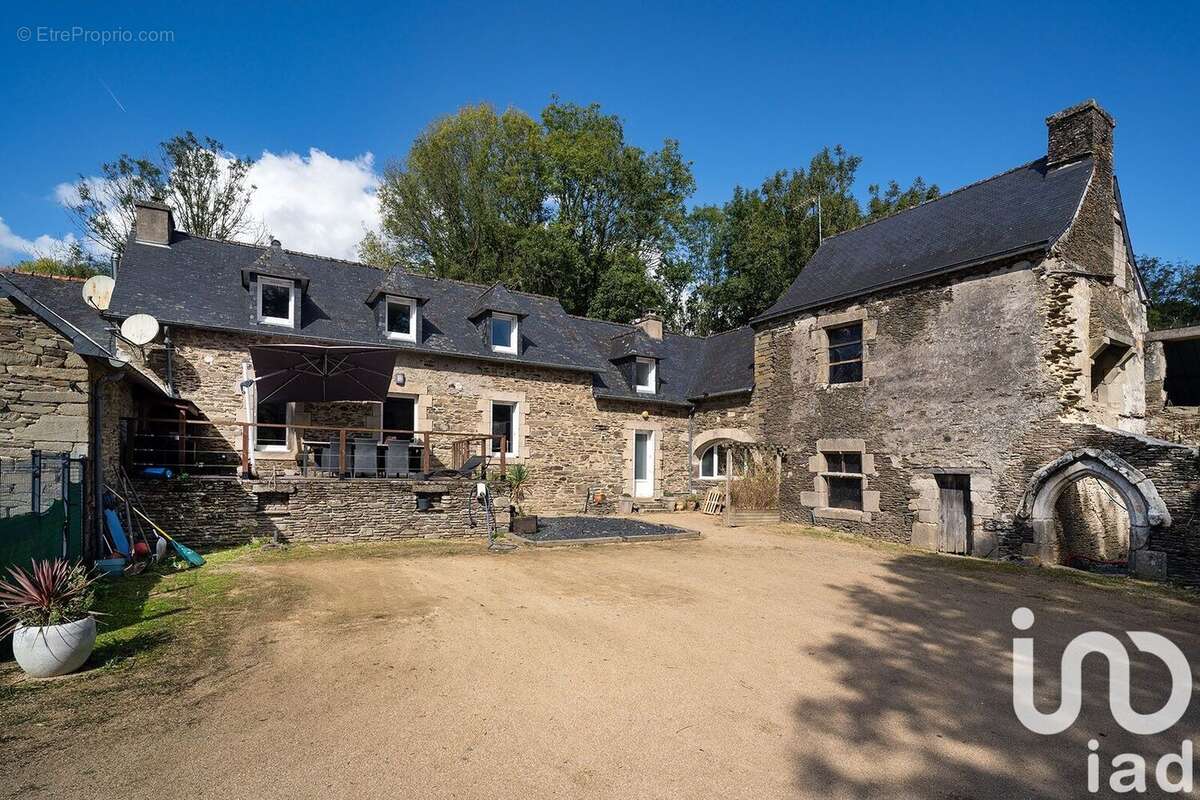 Photo 2 - Maison à CLEDEN-POHER