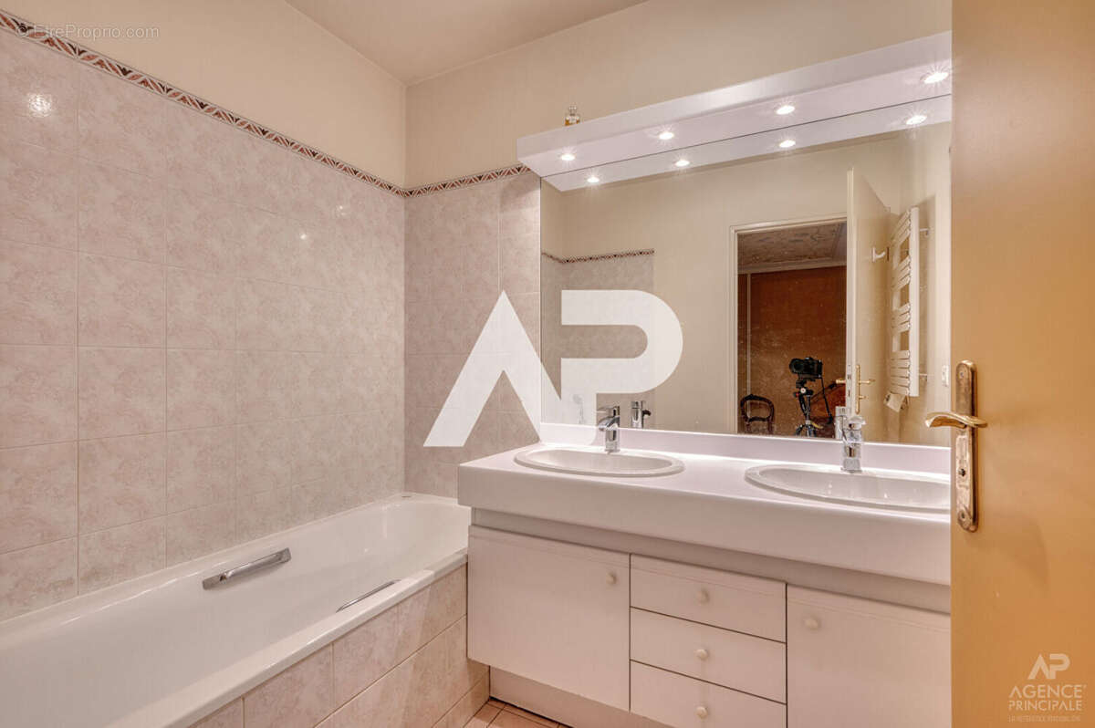 Appartement à RUEIL-MALMAISON