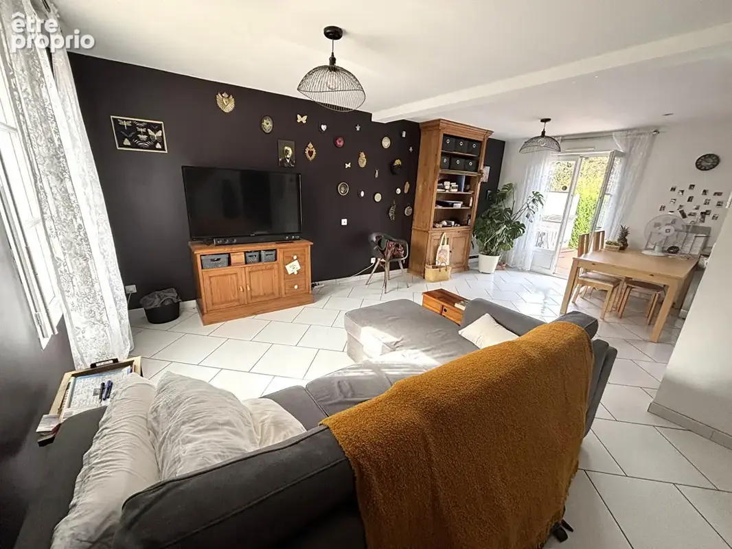 Maison familiale centre village - photo 3