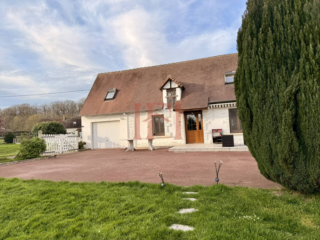 Maison à CLOYES-SUR-LE-LOIR