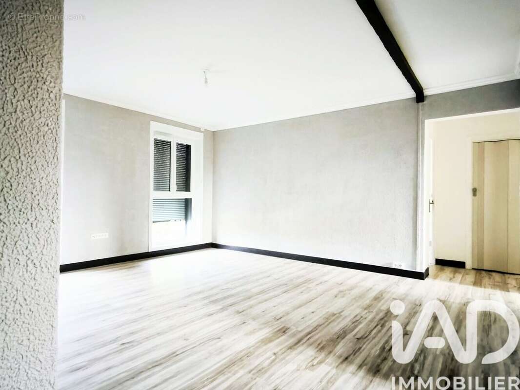 Photo 2 - Appartement à SAINT-JEAN-DE-LA-RUELLE