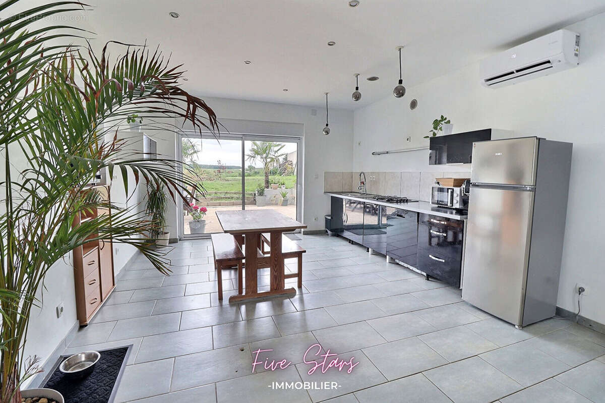 Maison à DOMMARY-BARONCOURT