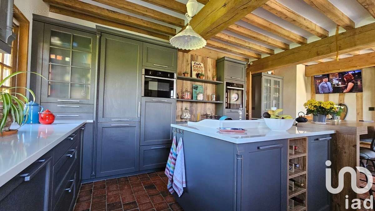 Maison 262 m² à Le Vaumain  - photo 7