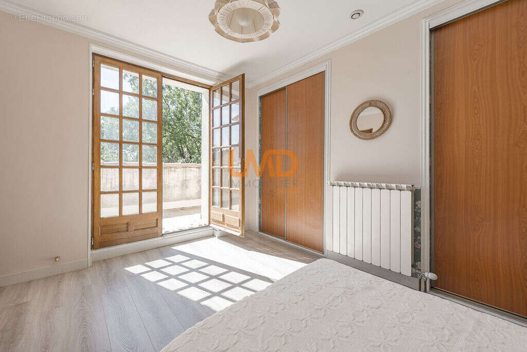 Maison à FLASSANS-SUR-ISSOLE