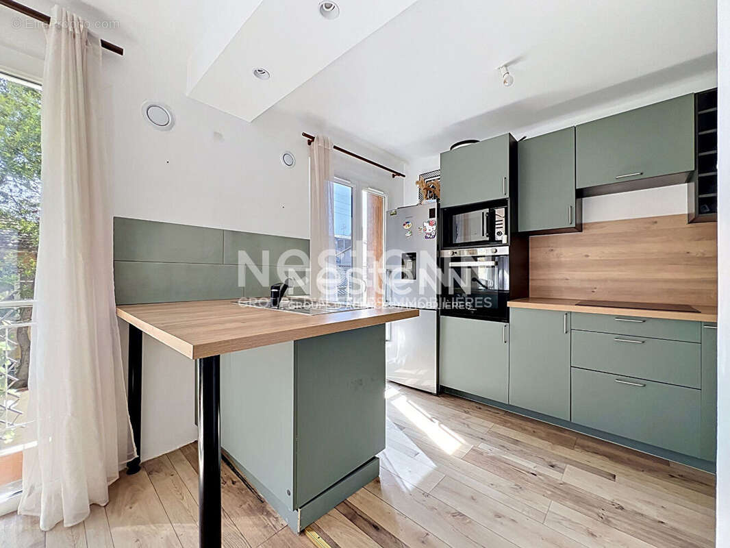 Appartement à VALLAURIS