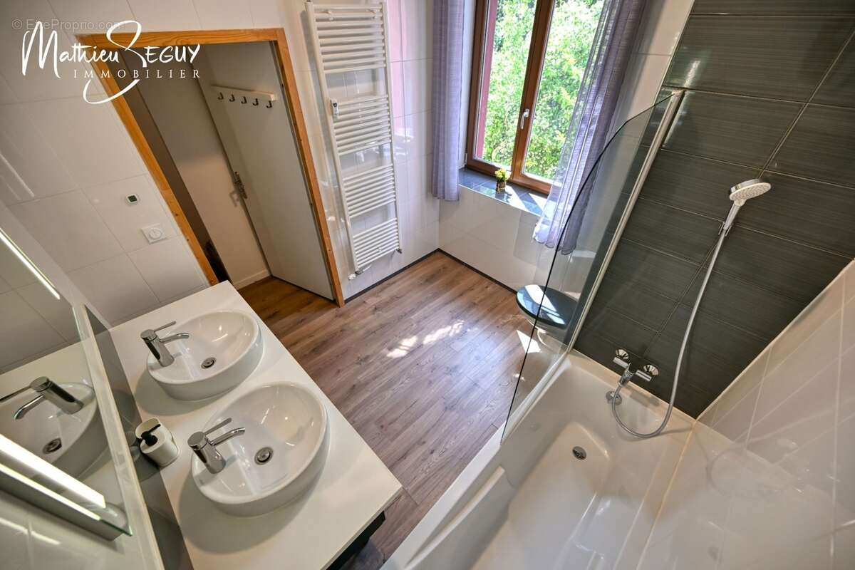 YZERON - Appartement T4 duplex de tourisme - photo 12