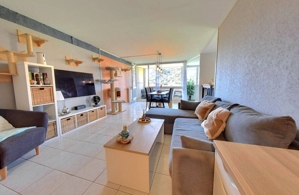 Appartement à ROISSY-EN-BRIE