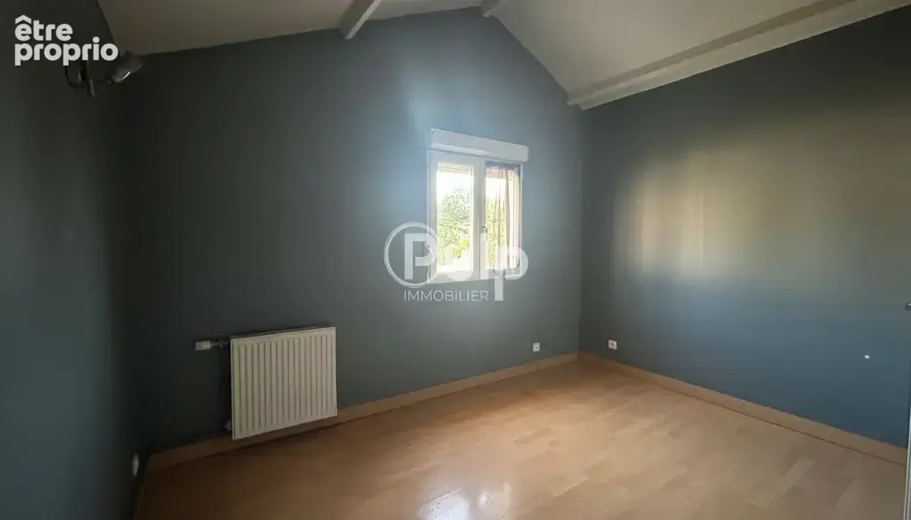 Maison à vendre - 2 chambres - extérieur - garage - photo 5