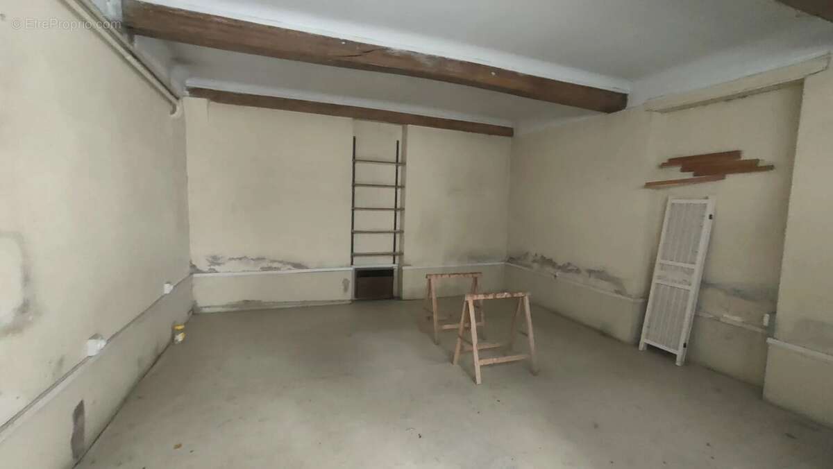 Appartement à CHAROLLES