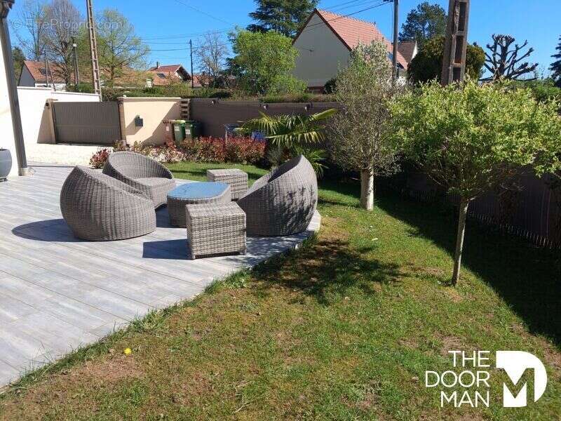 Maison à MONTFORT-L'AMAURY