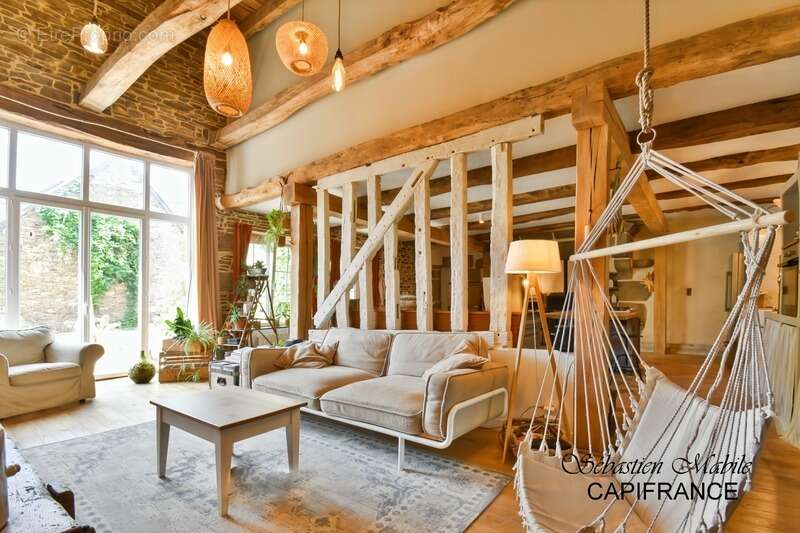 Chambres d'hôtes et gîte à vendre en Bretagne 9 pièces SOUGEAL (35) en Baie du Mont Saint Michel - Terrrain de 2200 M² - photo 3