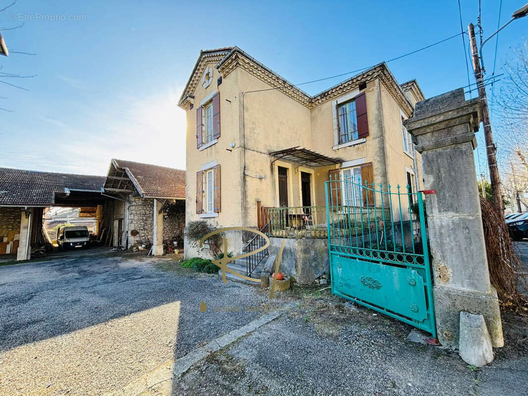 Maison à RUOMS