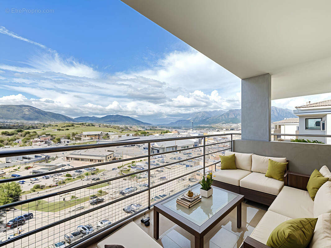 Appartement à SARROLA-CARCOPINO