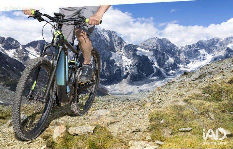 Photo 2 - Commerce à FONT-ROMEU-ODEILLO-VIA