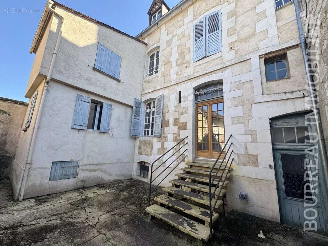 Appartement à JOIGNY