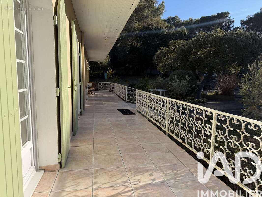 Photo 7 - Maison à LAMBESC