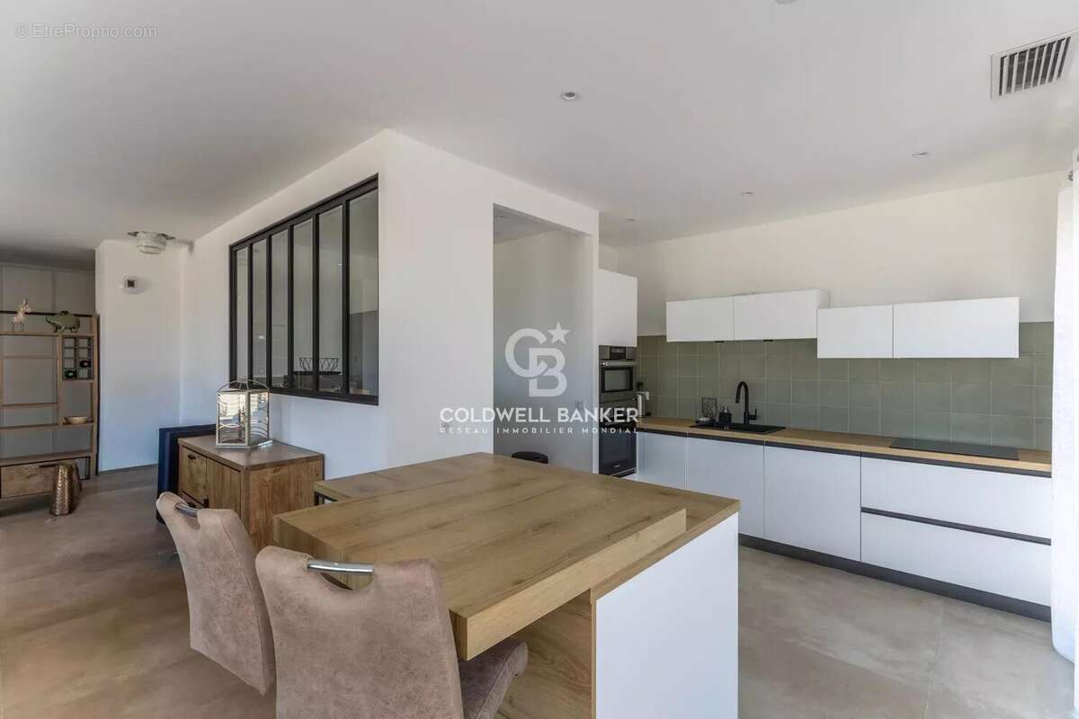 Appartement à L'ILE-ROUSSE