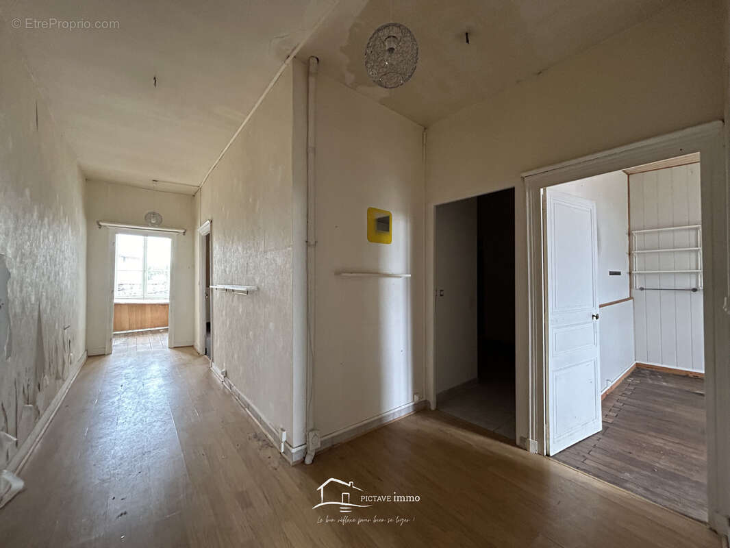 Appartement à LUSIGNAN