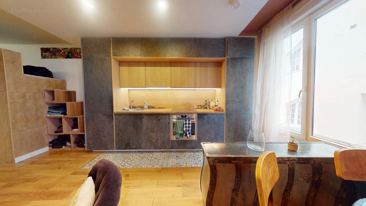 Appartement à PARIS-2E